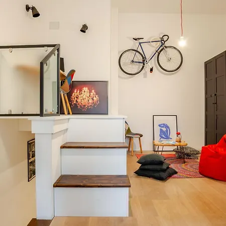 Loft Trastevere Station アパート